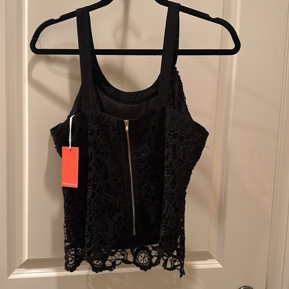 Lulumari - Picture 2 of 9